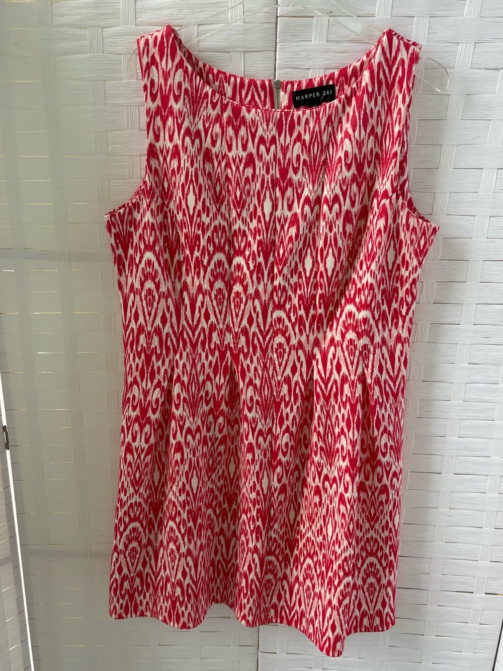 Harper 241 Sz 14 Pink & White Sleeveless Dress Back Zip Pleated at Waist Career